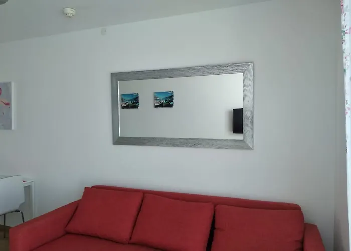 Cozy Malibu Park Апартаменти